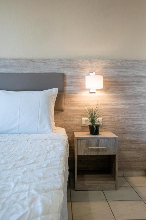 Hotel Grekas Néoi Póroi Luaran gambar