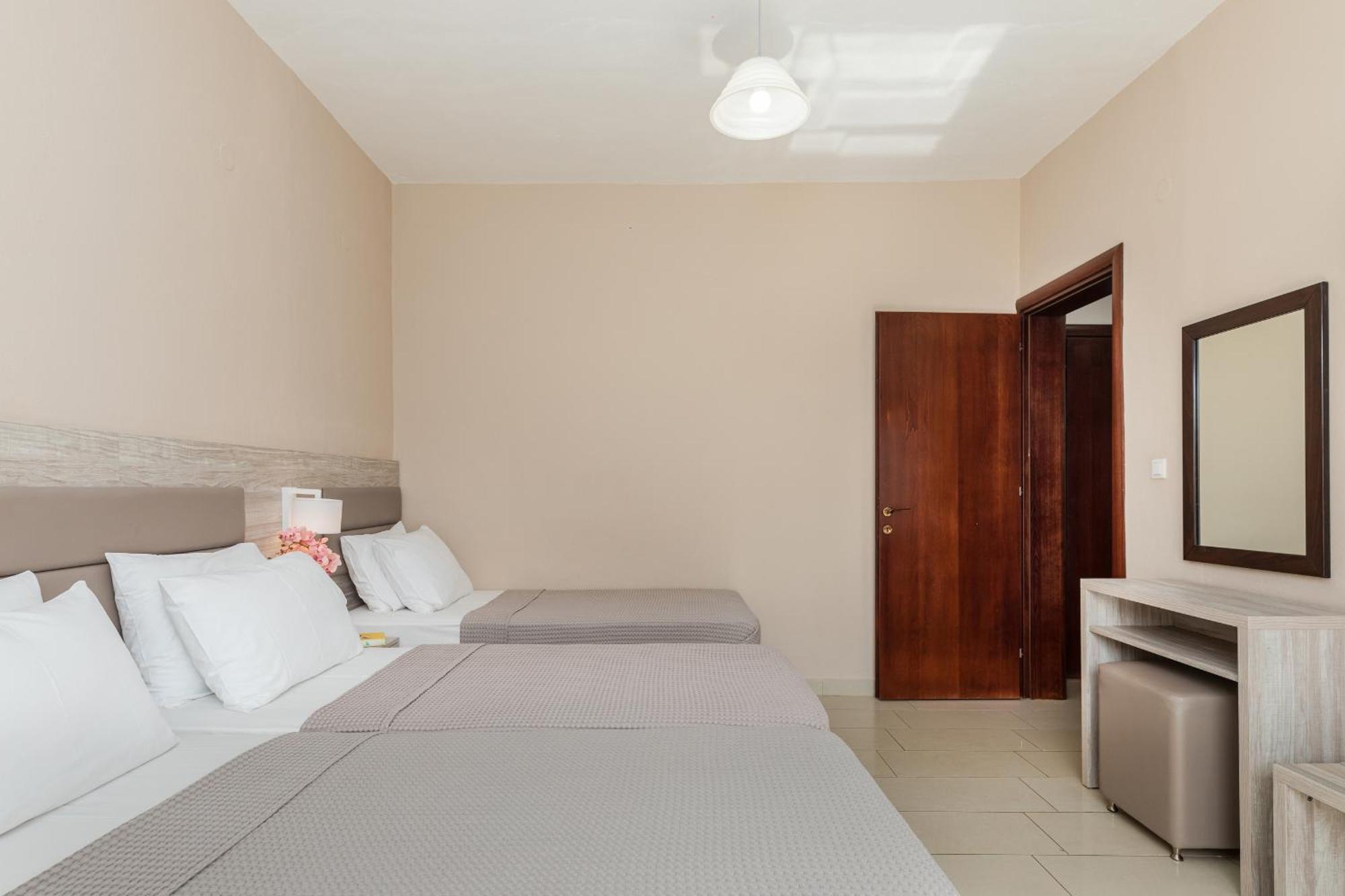 Hotel Grekas Néoi Póroi Luaran gambar