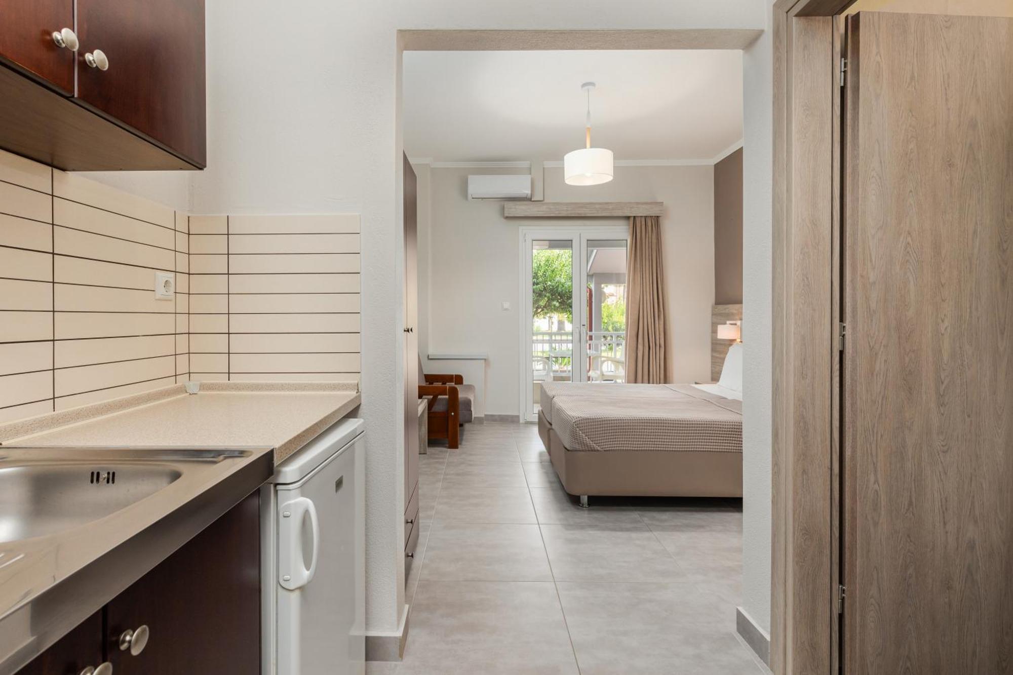 Hotel Grekas Néoi Póroi Luaran gambar