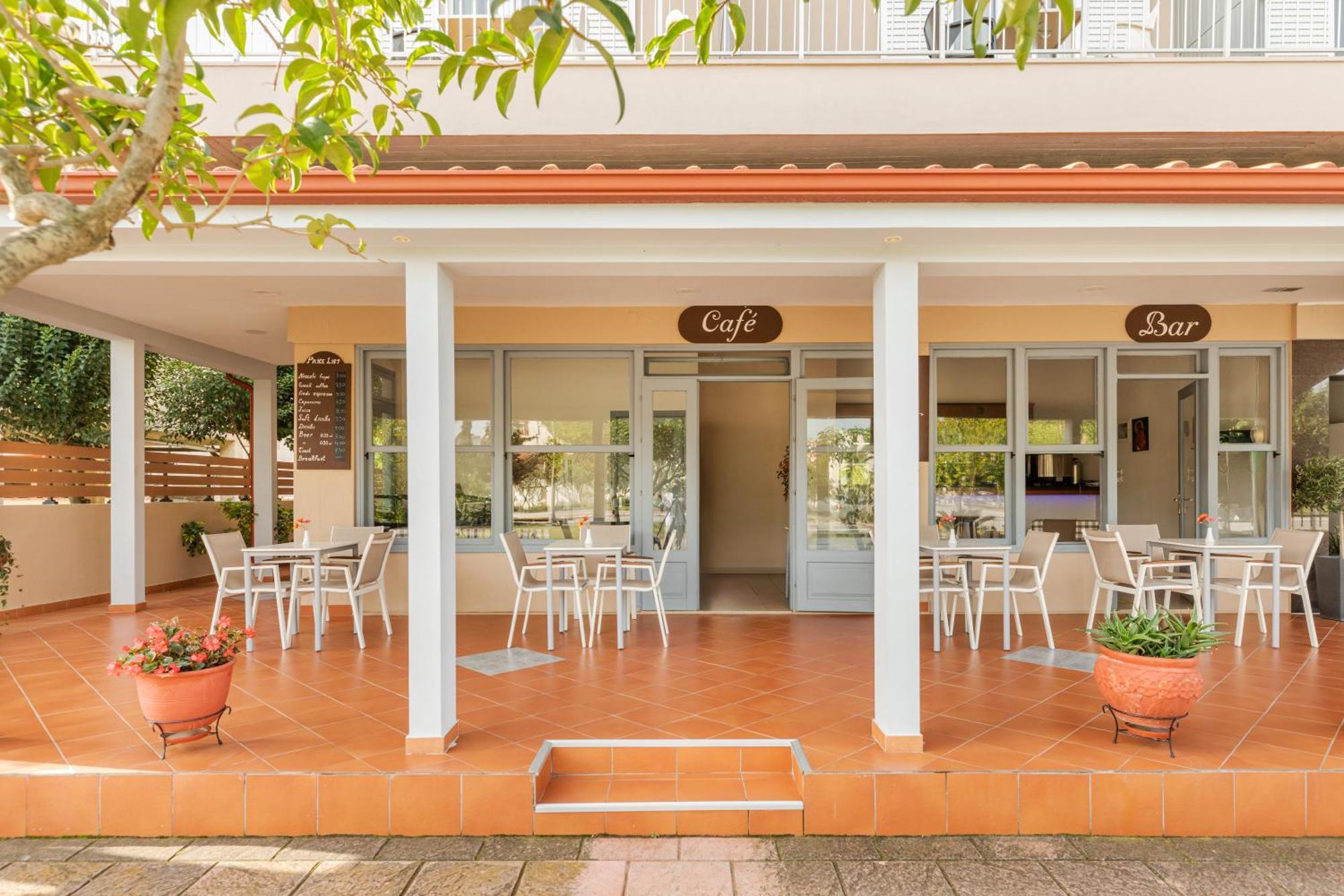Hotel Grekas Néoi Póroi Luaran gambar