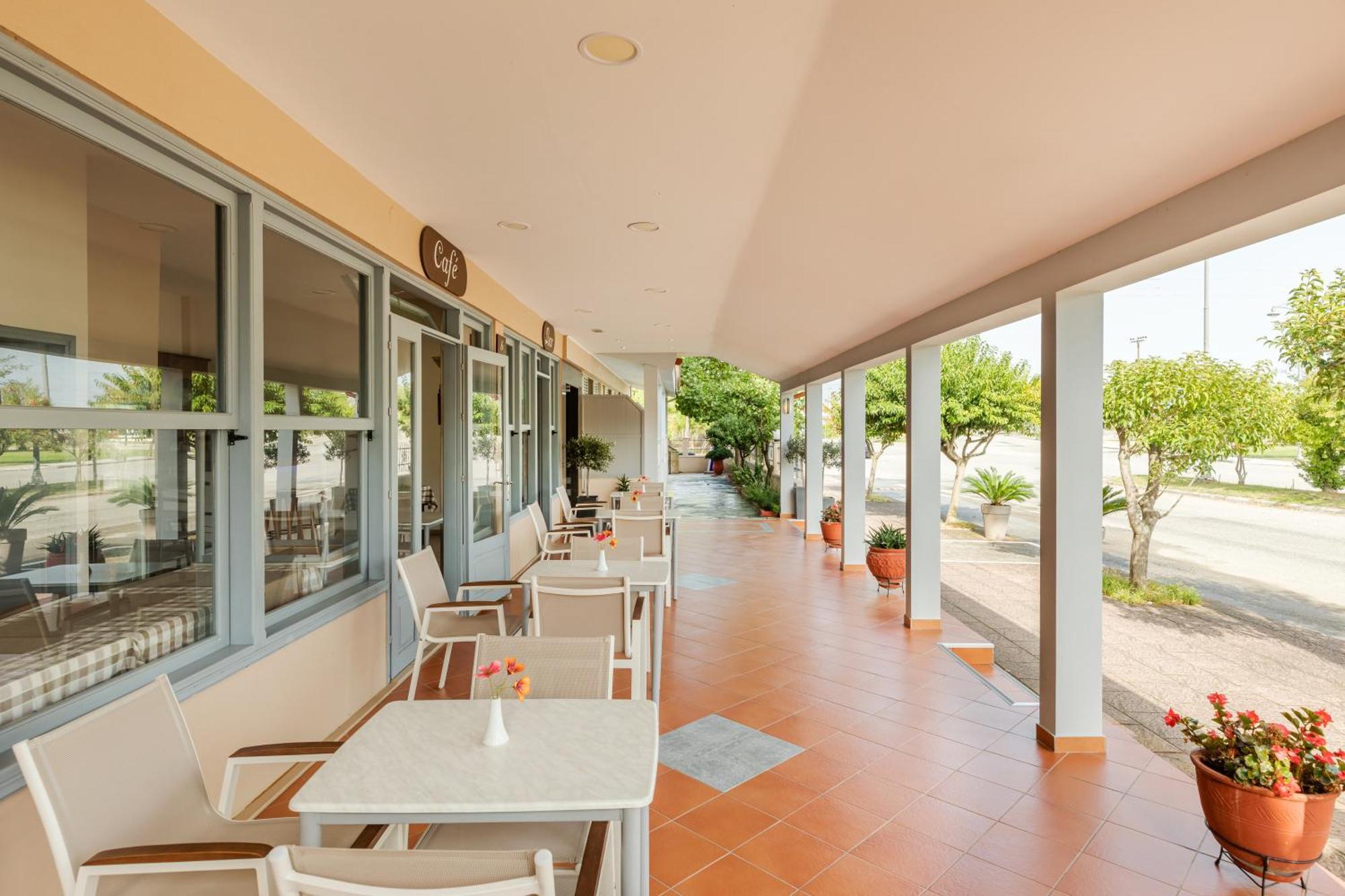 Hotel Grekas Néoi Póroi Luaran gambar