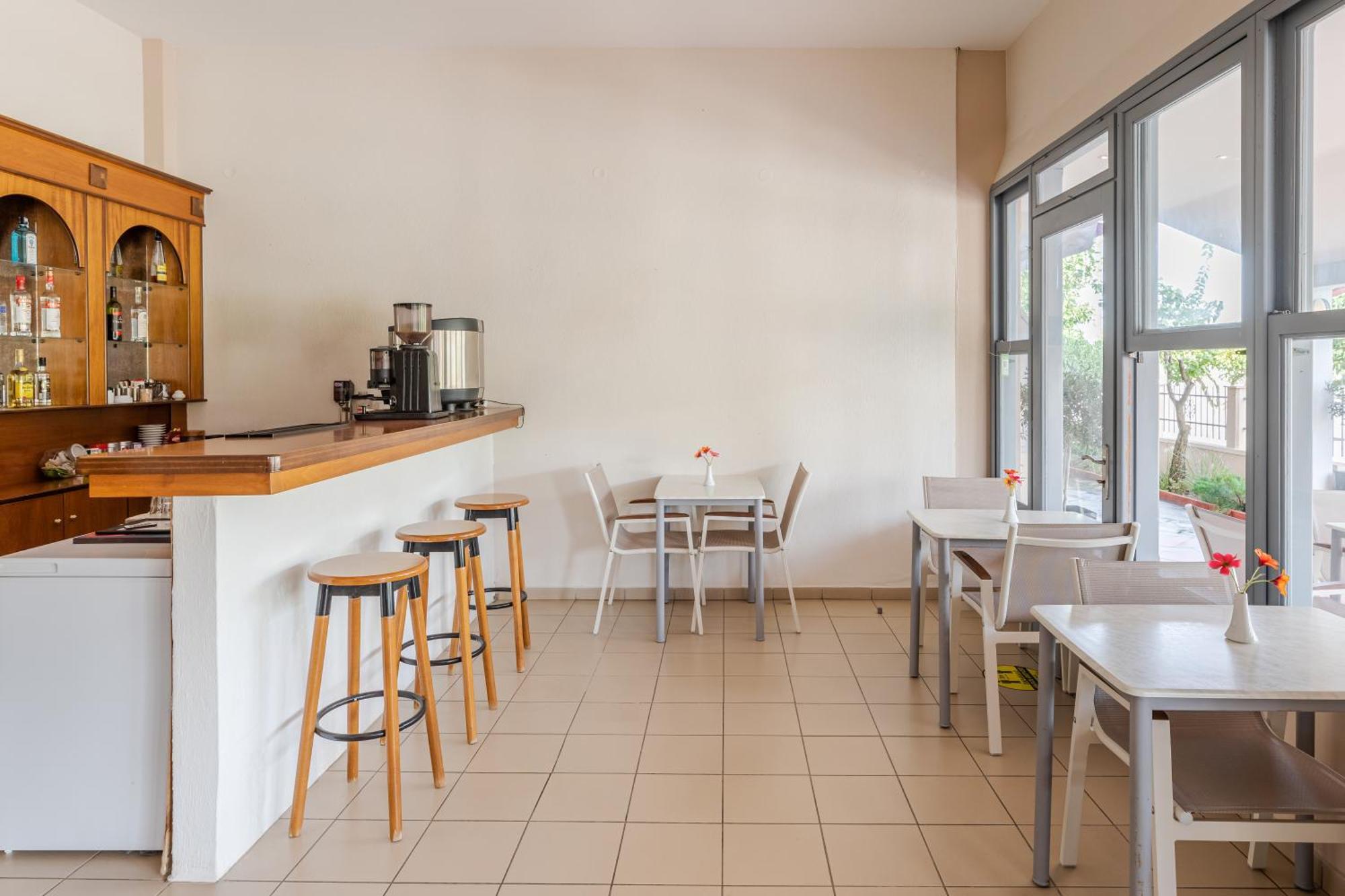 Hotel Grekas Néoi Póroi Luaran gambar